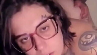 Geek lass in spectacles fucking in doggy style