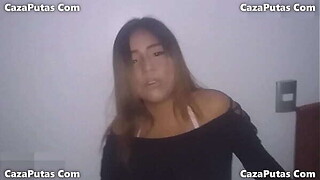 Mexicana de Nineteen a&ntilde_os asiste a casting falso y deja que un extra&ntilde_o le rompa su culo virgen