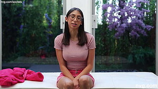 Nerdy gamer young lady is an Agonorgasmos Device