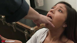 Stepdaughter Craves Greater quantity of Daddy'_s Vast Shlong
