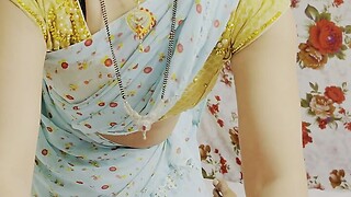 Sasur and bahu ke najayas sambandh Sex movie father-in-law drilled by daughter-in-law single in the room for oil massage immodest tak